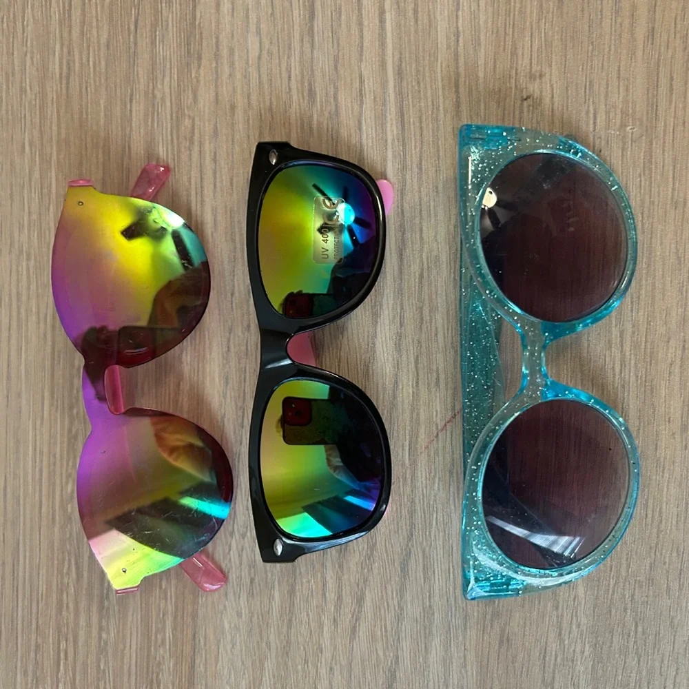 Kids Trendy Sunglasses Set with Pink and Blue Accents